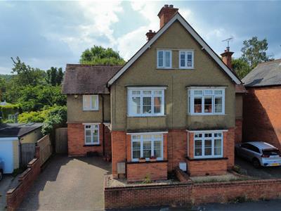 Priory Road (1718 sq.ft)